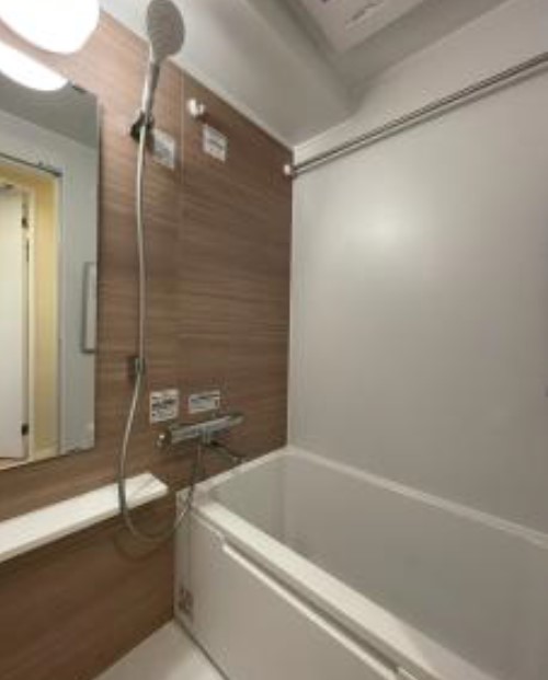 バス・シャワールーム　バス