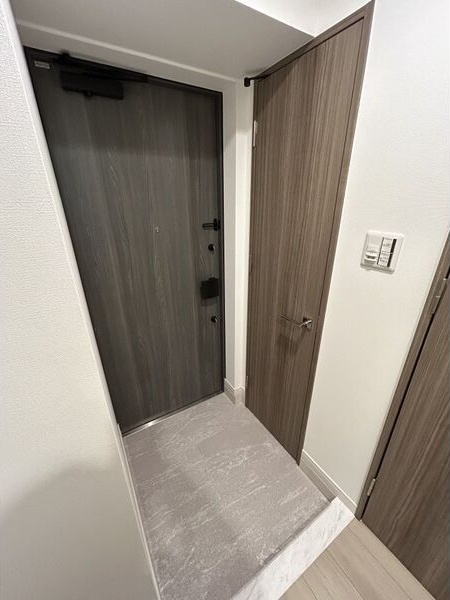 玄関　★☆他社掲載も内見や契約可能！相見積もり大歓迎☆★