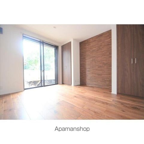 Urban luxe HANEGIの居間写真