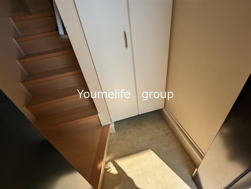 玄関　反転タイプ