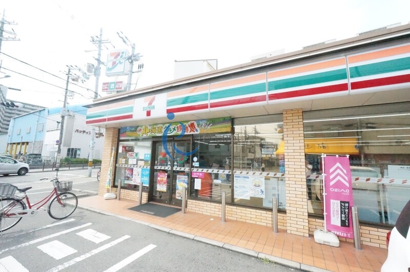 コンビニ　セブンイレブン大阪長吉出戸2丁目店（コンビニ）まで302m