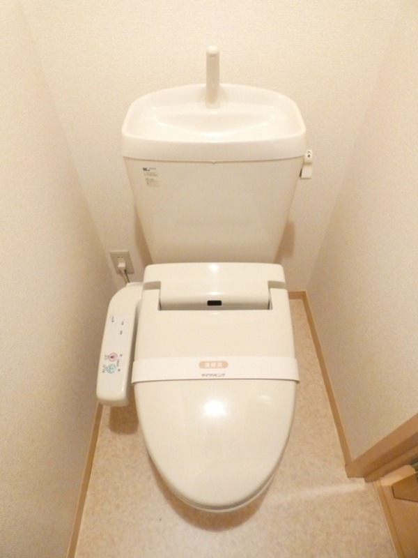 トイレ　図面と現状に相違がある場合には現状を優先