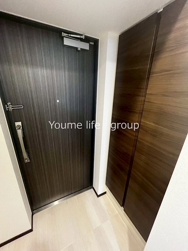 玄関　※同シリーズ別物件写真参照※