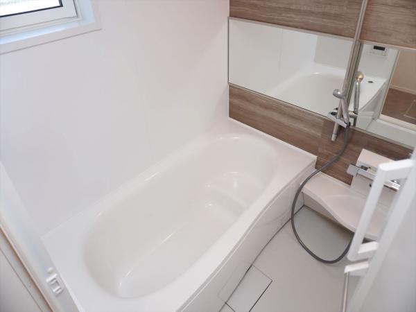 バス・シャワールーム　浴室