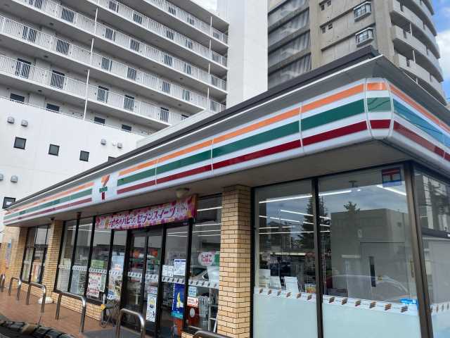コンビニ　セブン－イレブン福岡唐人町駅前店（コンビニ）まで804m