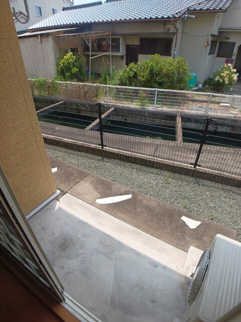 バルコニー　バルコニー