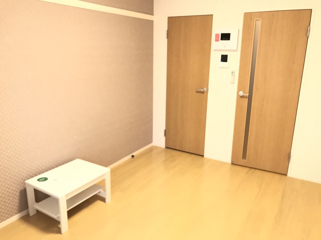 居室・リビング　実際のお部屋と異なる場合がございます。