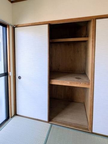 収納　押入れ
