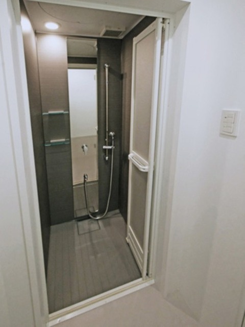 バス・シャワールーム　シャワールーム