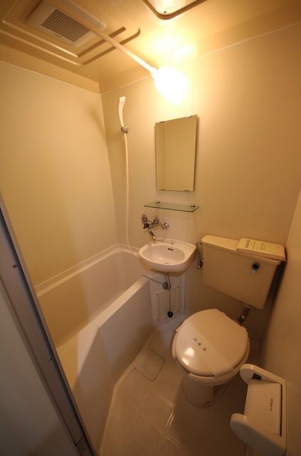 バス・シャワールーム