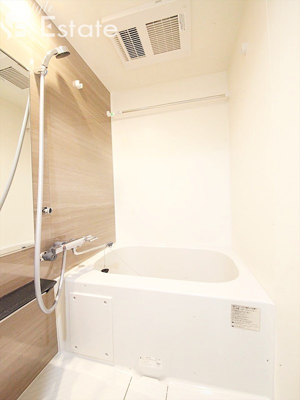 バス・シャワールーム　バスルーム