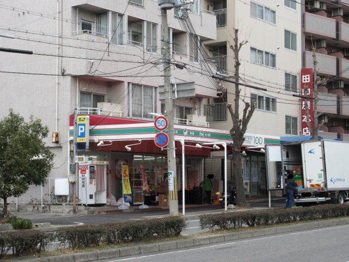コンビニ　100円ローソン（コンビニ）まで420m