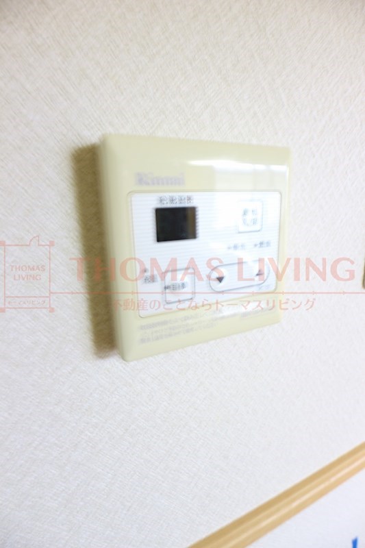 その他設備　給湯パネルで温度の調節ができます。