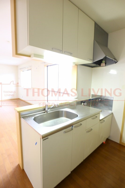 キッチン　人気の対面式キチンになっています。