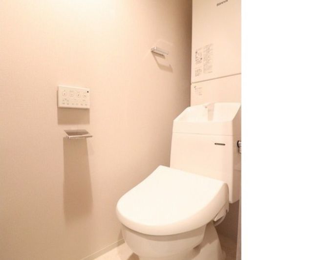 トイレ　落ち着いたトイレです