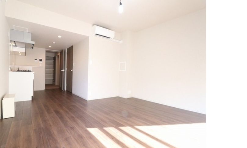 居室・リビング　こちらの居間で趣味の時間をお楽しみください