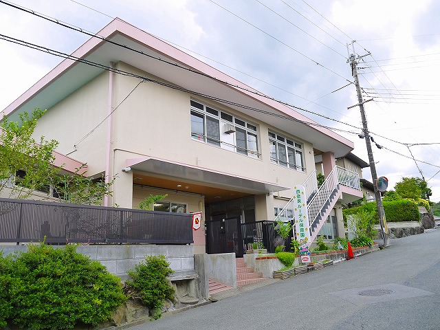 幼稚園・保育園　西奈良ルーテル保育園（幼稚園・保育園）まで2556m
