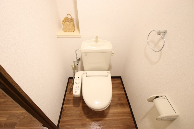 トイレ　※別号室の写真のため、現状優先となります。