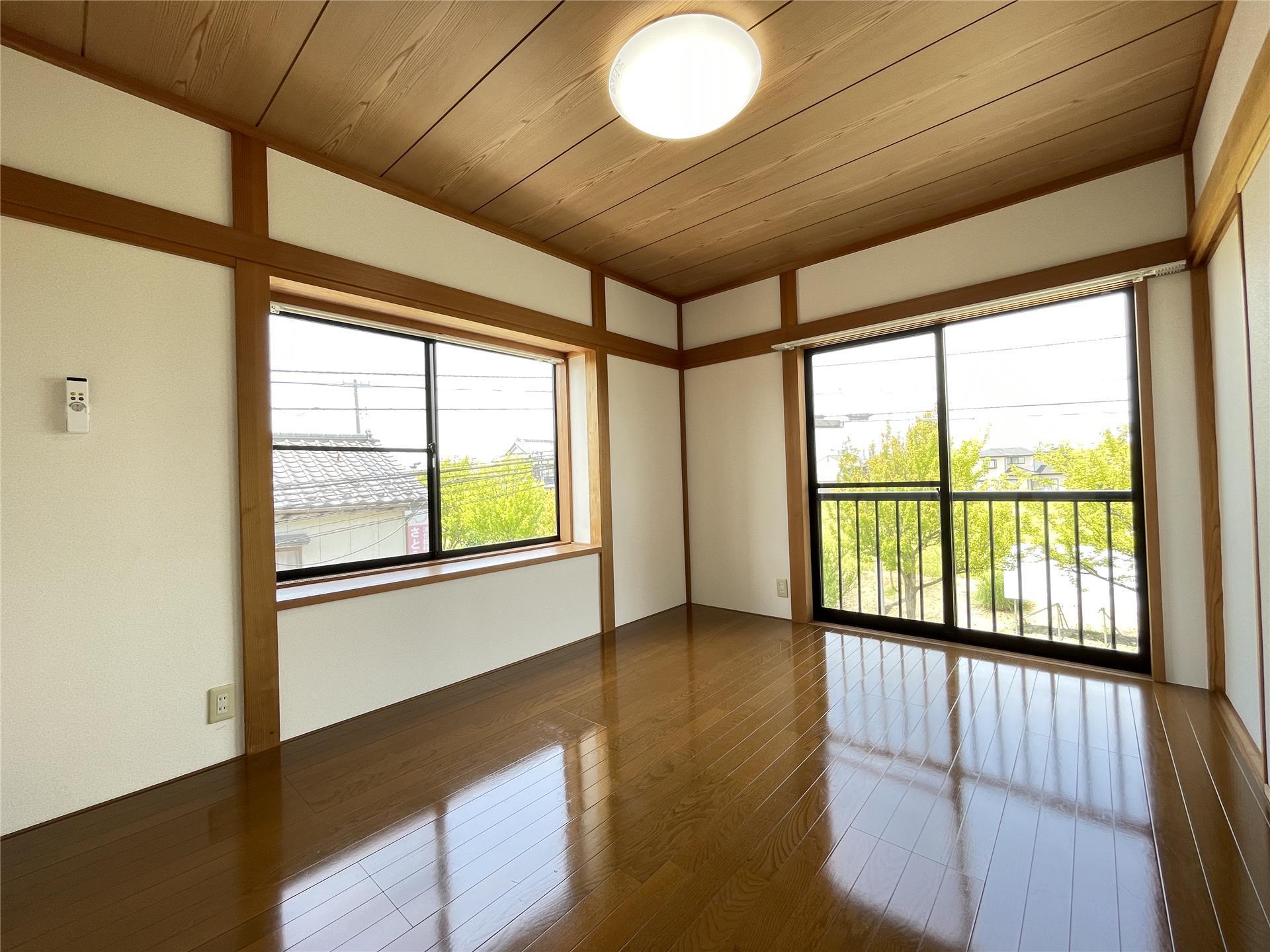 その他部屋・スペース　出窓付き♪洋室6帖のお部屋です☆