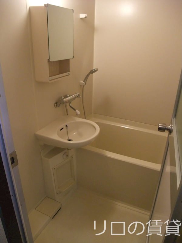 洗面設備　同型タイプ