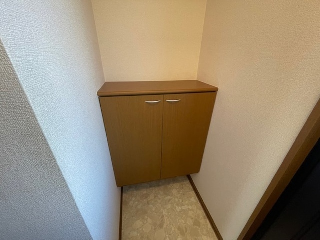 玄関　下駄箱