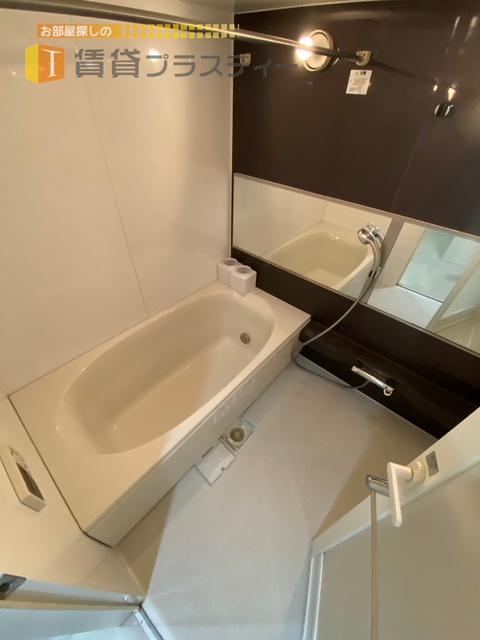 バス・シャワールーム　ゆったりバスタイム！