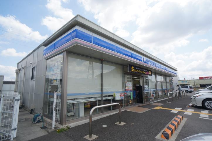 コンビニ　ローソン　大和高田神楽店（コンビニ）まで101m