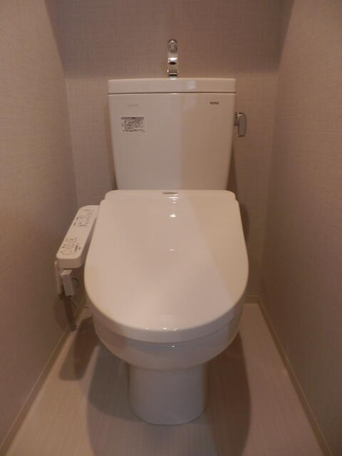 トイレ　別部屋参考写真