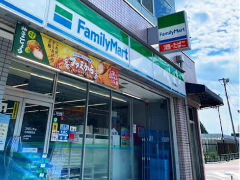 コンビニ　ファミリーマート 代田橋駅前店（コンビニ）まで463m