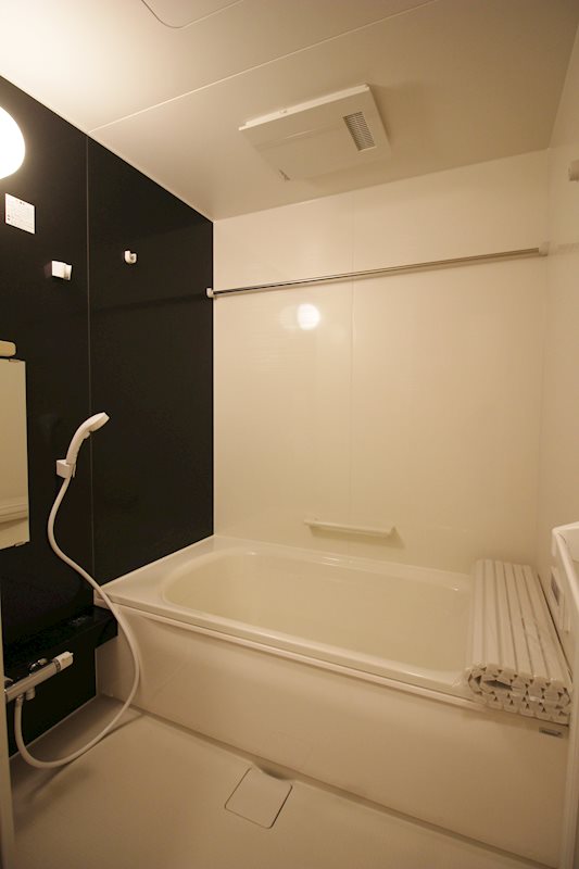 バス・シャワールーム　同マンション別号室