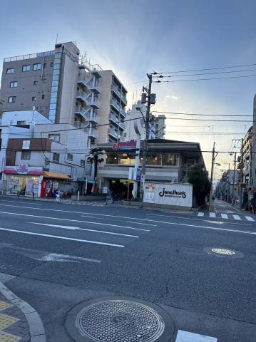 飲食店　ジョナサン菊川店（飲食店）まで328m