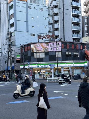 コンビニ　ファミリーマート墨田菊川駅前店（コンビニ）まで288m