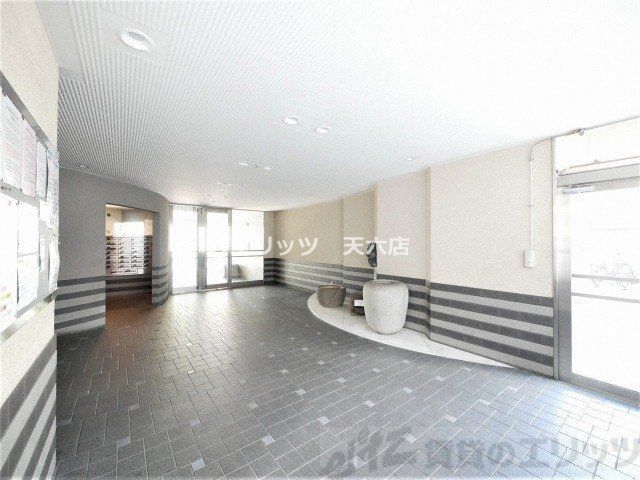 ロビー　エントランス