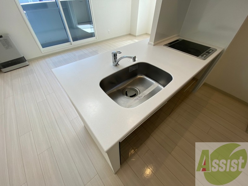 キッチン　キッチンはスペースも広々していて使いやすそうですよ！