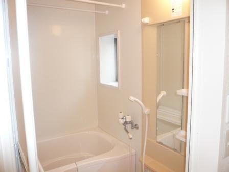 バス・シャワールーム　浴室乾燥機能付き