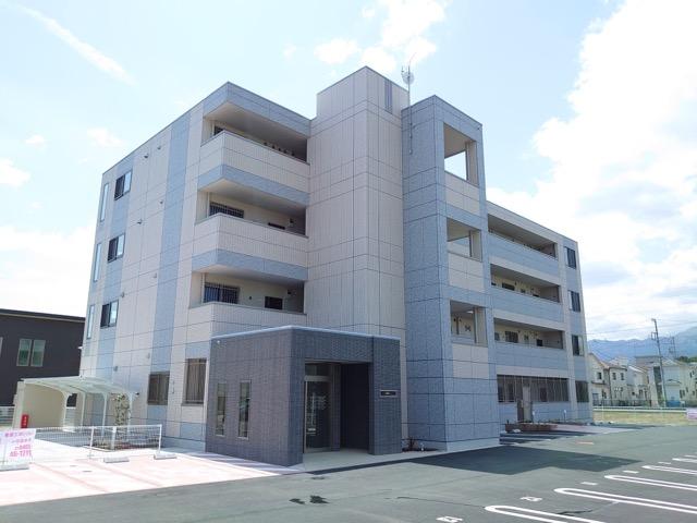 駐車場　外観写真（昼）