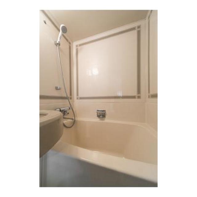 バス・シャワールーム　※写真は同タイプ住戸です。