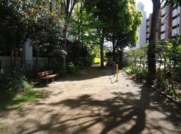 公園　新栄緑地（公園）まで1950m