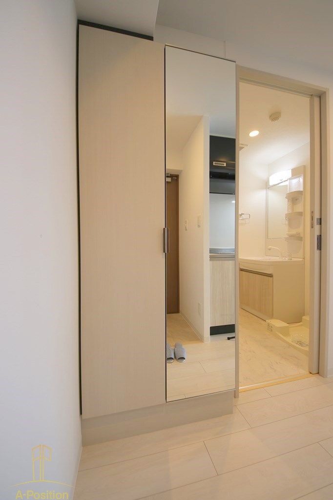 玄関　ヴィラ・セレーノ玉造本町