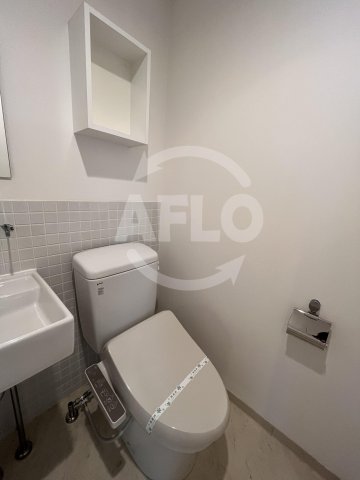 トイレ　ルクレ新町レジデンス　温水洗浄便座