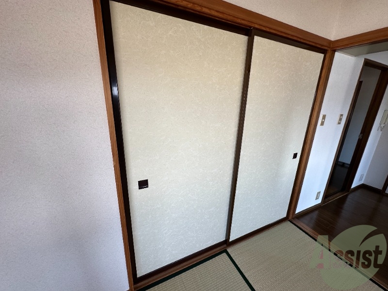 収納　収納スペースはこんな感じで大きさは十分ありますね。