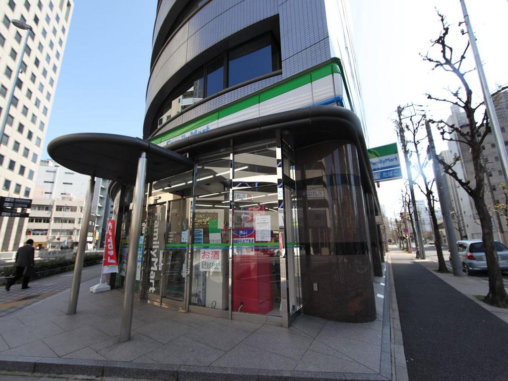 コンビニ　ファミリーマート 牛島町店 (コンビニ)（コンビニ）まで550m