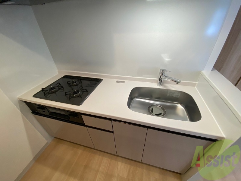 キッチン　３口システムキッチンなので、すぐお料理に使えます！