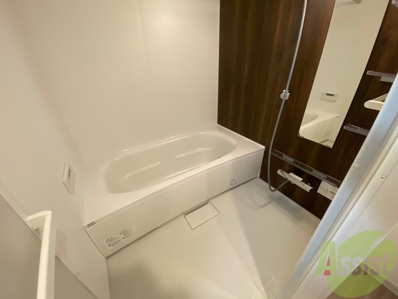 バス・シャワールーム　お風呂になります。一日の疲れを癒してくださいね。