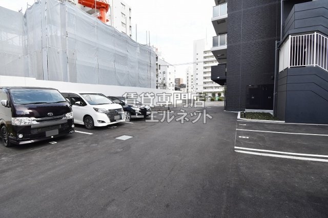 駐車場　敷地内駐車場