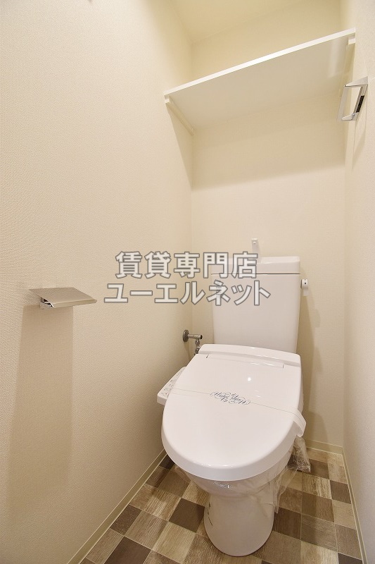 トイレ　温水洗浄便座付き