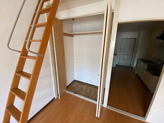 収納　※別部屋の写真です