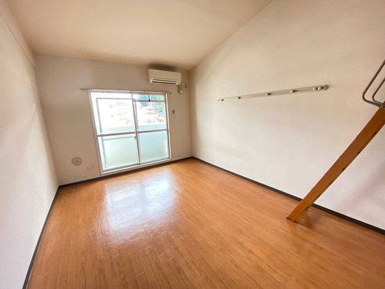 居室・リビング　※別部屋の写真です