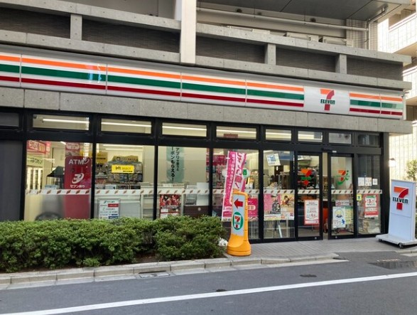 コンビニ　セブンイレブン中央区湊1丁目店（コンビニ）まで34m