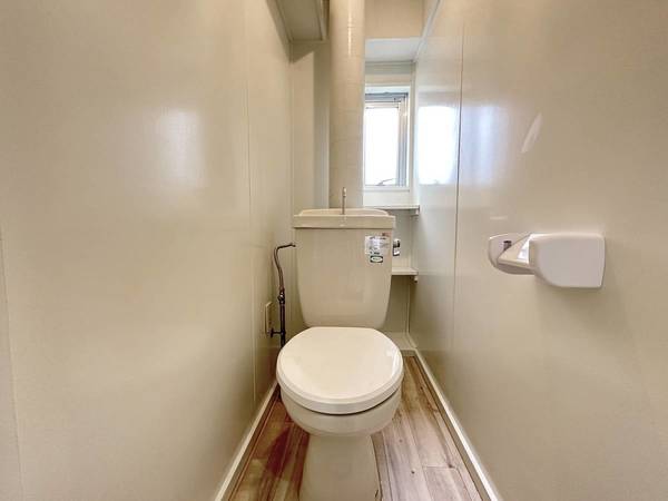 トイレ　モデルルームの写真です